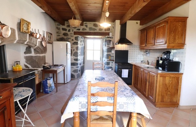 Gite Sourniac, 2 bedrooms, 4 persons