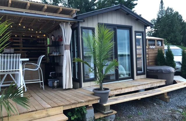 Glamping at the Cabana!