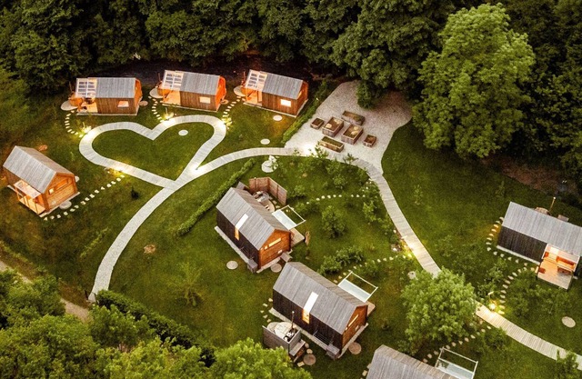 Glamping in the hidden Alpine pearl of incredible and unspoilt nature.