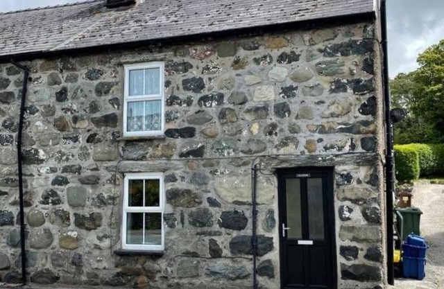 Glasfor Cottage