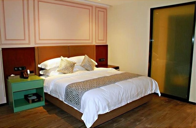 GME Huainan Tianjiaan District Chaoyang East Road Hotel
