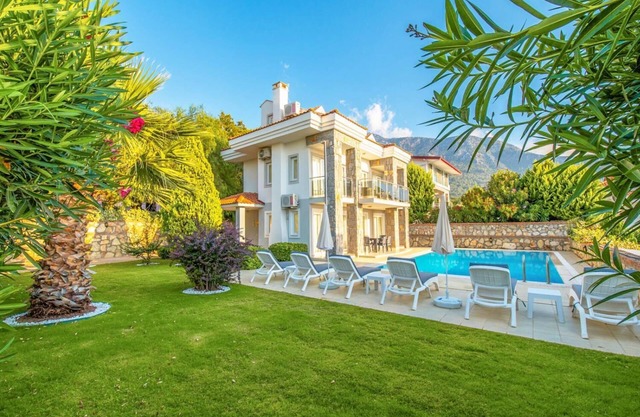Golden Heights 15 - Three Bedroom Villa, Sleeps 6