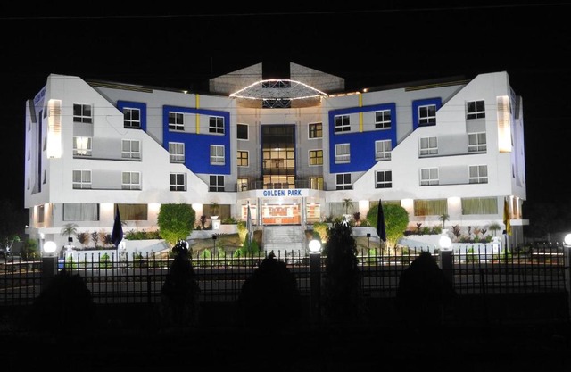 GOLDEN PARK HOTEL & RESORT