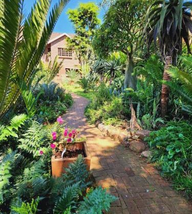 Gorgeous Garden Villa 2