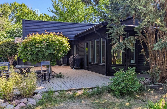 Gorgeous home in Hasslö with kitchen