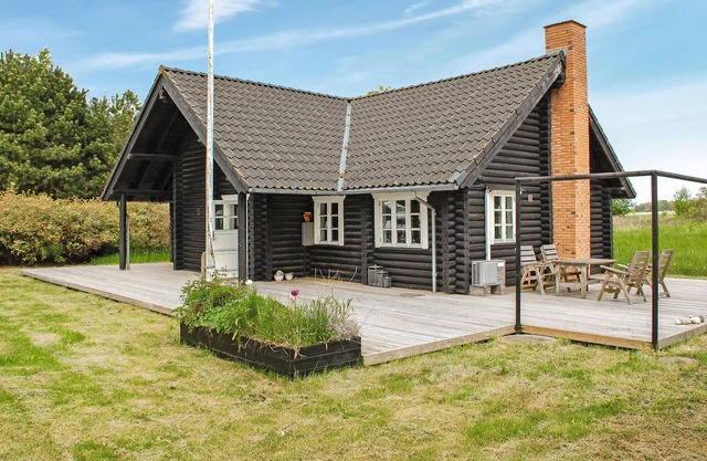 Gorgeous home in Knebel with WiFi