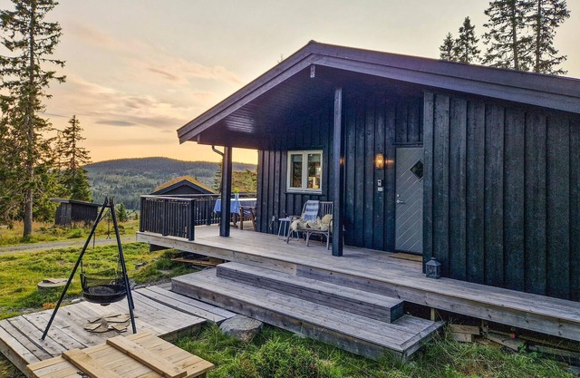 Gorgeous home in Lillehammer with WiFi