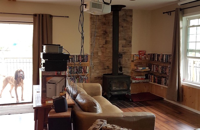 Gorgeous Lake Front Cabin for rent