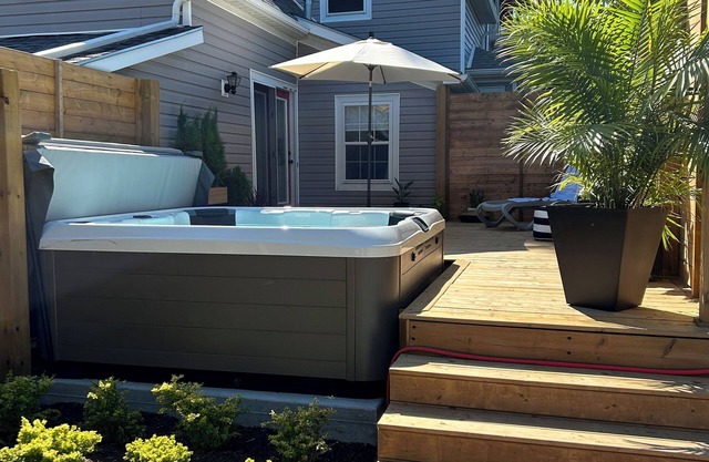 Gorgeous PEC Century Home with Private Hot Tub. Pets Welcome!