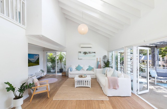 Gorgeous, spacious, entire coastal home with pool