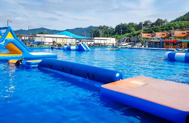 Goseong Bluebeach Pension&glamping