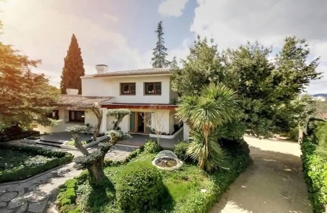 Grand Luxury Villa w/Pool and Hottub nearby Granada