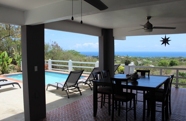 Grand View with Casita- On one of the island’s higher hills with astounding vie