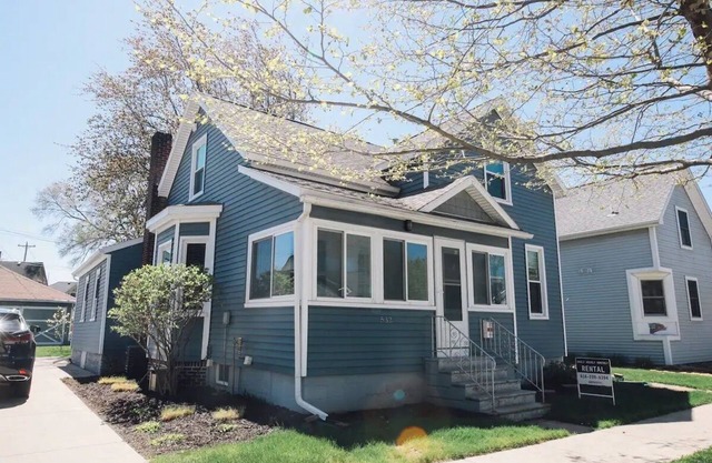 Great 1 Bedroom Downtown Grand Haven
