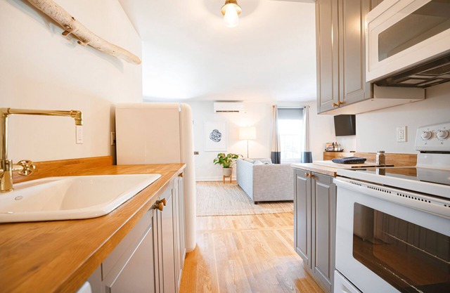 Great Island Inn: A Boutique Apartment Hotel
