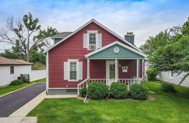 Great Lakefront Home