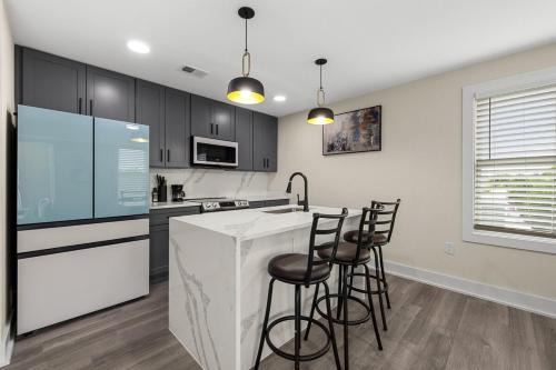 Great NEW 2BR Apartment Spacious