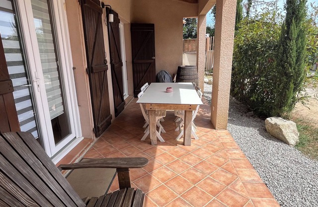 Ground floor of a villa on the edge of Ajaccio