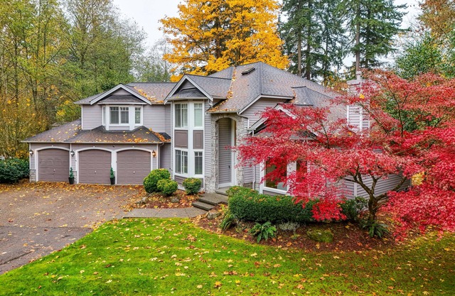 Group Getaway - Spacious Snohomish Home!