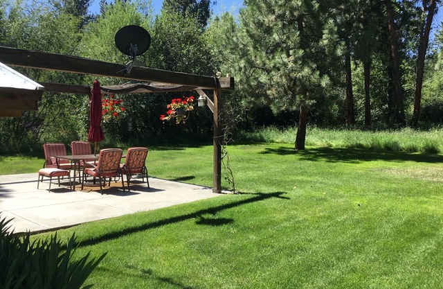 Guest House on the LAZYR6 Ranch