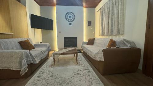 GUESTHOUSE 'ΧΡΥΣΑ'