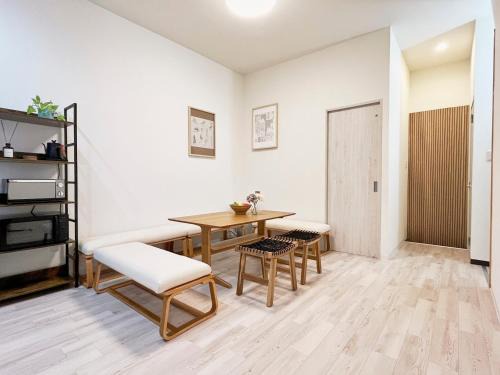 haco momodani Spacious with high ceilings