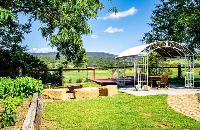 Hampton Style Farm Stay in the Scenic Rim