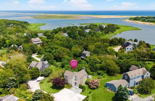 Harbor Vista: 003-O Sleek & Modern East Orleans Retreat with Stunning Ocean Views