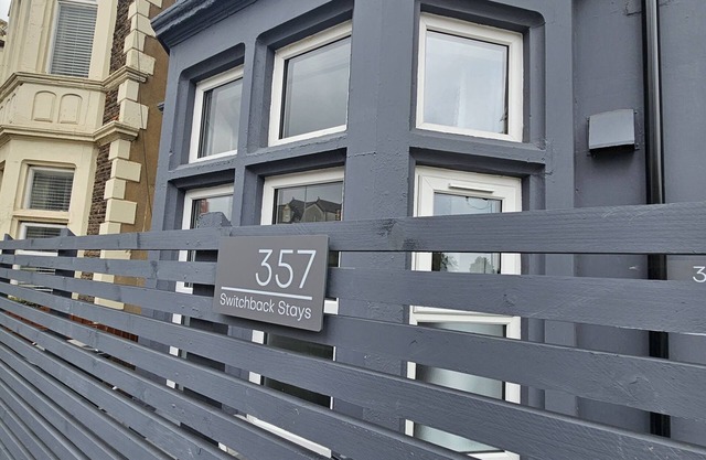 Harlequin Apartments No.5