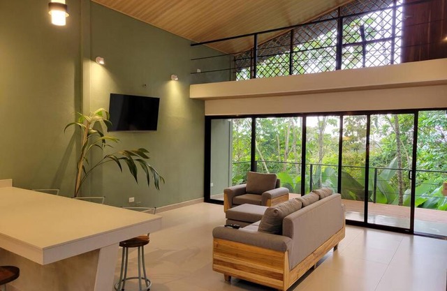 Harmony house (ocean & forest view, waterfall)