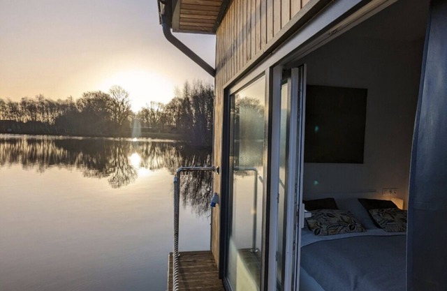Hausboot für 6 Gäste mit 32m² in Papenburg