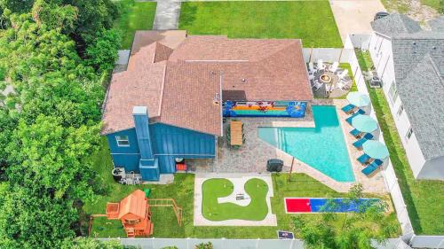 Heated Pool BBQ Fire Pit Mini Golf Outdoor Bowling
