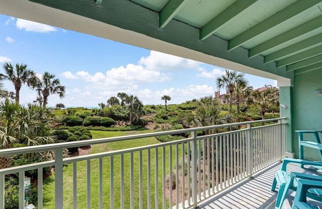 Heated Pool, Ocean Views, Pet-Friendly Paradise