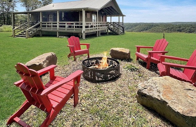 Henbest Hideaway Cabin Boston mountains -Millcreek