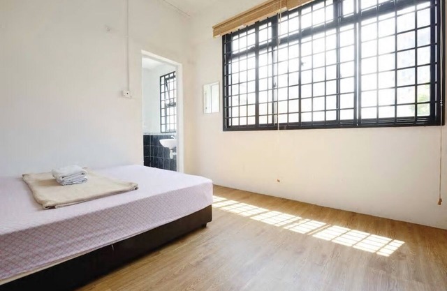 Heritage apartment: Master room* +bathroom