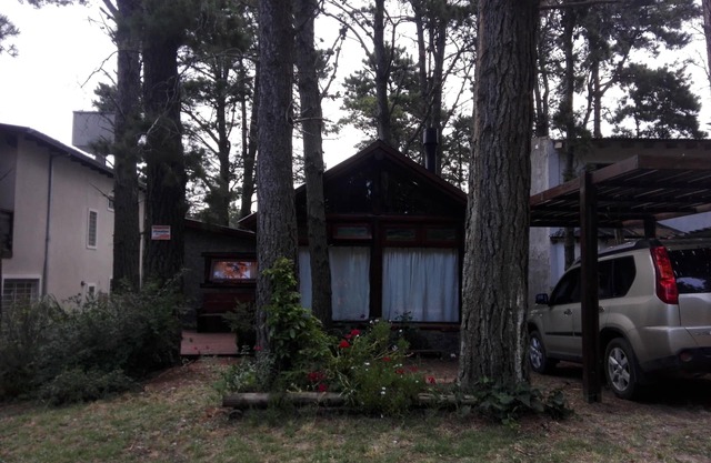 Hermosa Cabaña en bosque de Mar Azul 4/5 personas