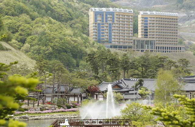 High Castle Resort