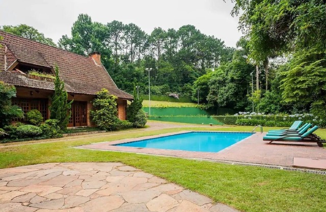 High-End Christmas and New Year's Eve in a Country House with Pool