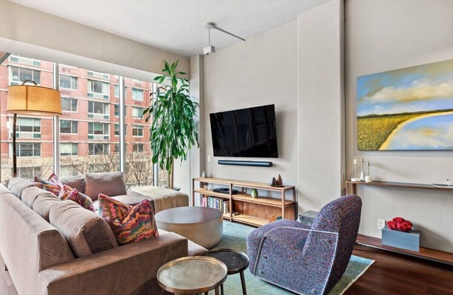 Highline Terrace by Rove Travel | 2BR Chelsea Apt