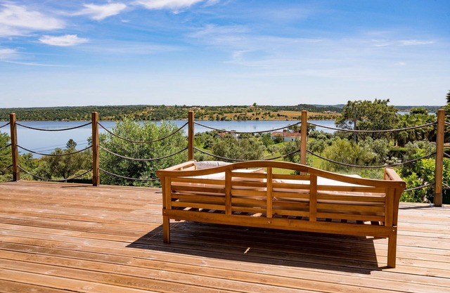 Hill with fabulous views Dam with swimming pool
