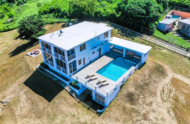 Hillside Over The Atlantic Unforgettable Beauty, Ocean Views & Privacy