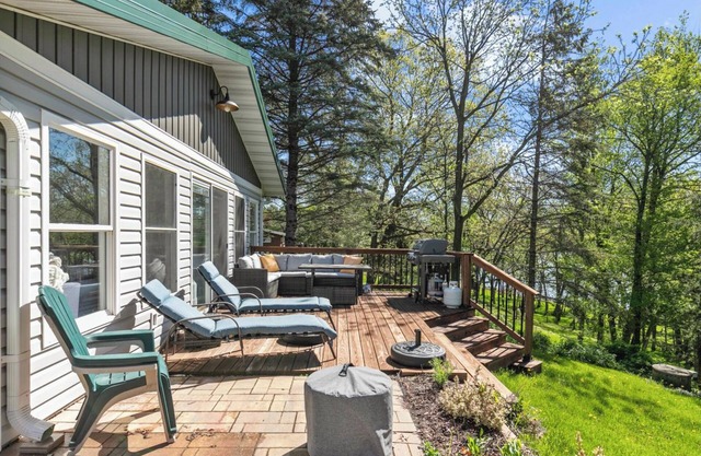 Hilltop Hideaway on Big Twin Lake, minutes from Green Lake attractions.