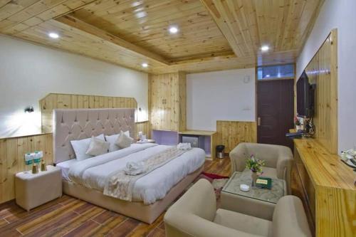 Himalayan Hill Queen Resort, Manali - A Riverside Retreat