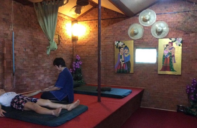 Himawari Restaurant & Cottage