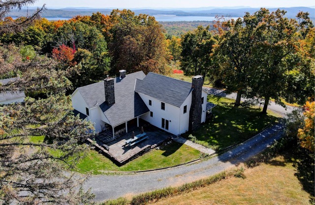 Historic Catskills farmhouse with sweeping views