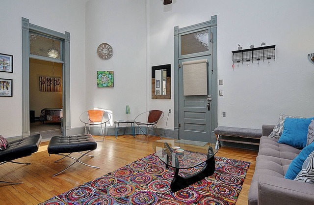 Historic comfy loft in the heart of Salida! View calendar