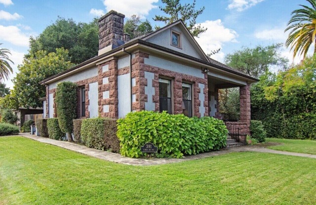 Historic Cuneo Cottage Downtown Sonoma