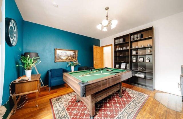 Historical apartment with fireplace and sauna