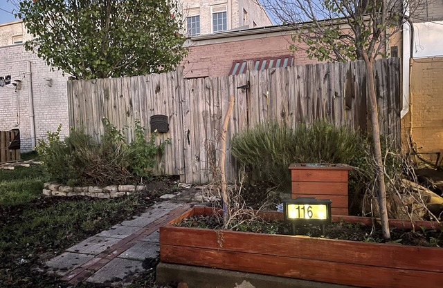 Historical Downtown Leesville/Fort Polk sleeps 4