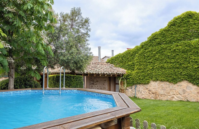 Holiday Home 'La Casona Y Casitas De Tabladillo' with Private Pool, Private Terrace and Garden